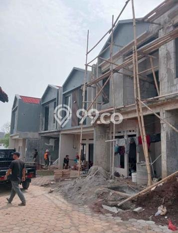 Rumah Luas Asri 3 KT Siap Pakai di Cililitan Jakarta Timur Rumah Luas Asri 3 KT Siap Pakai di Cililitan Jakarta Timur