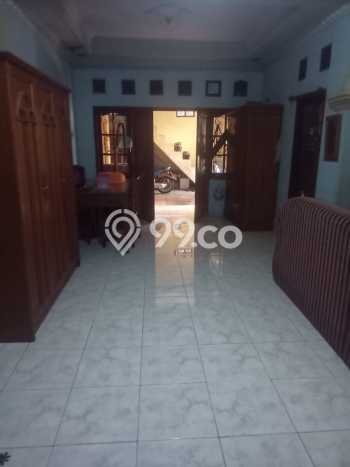Jual Rumah Favorit Siap Huni LB 200m2 di Cipayung, Jakarta Timur Jual Rumah Favorit Siap Huni LB 200m2 di Cipayung, Jakarta Timur