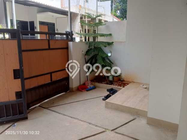Rumah Strategis Modern Lb 90m2 di Cipayung, Jakarta Timur Rumah Strategis Modern Lb 90m2 di Cipayung, Jakarta Timur