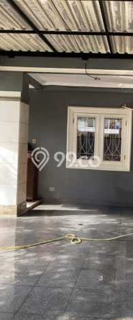 Rumah Elit Modern Tanpa Renovasi di Taman Palem Jakarta Barat Rumah Elit Modern Tanpa Renovasi di Taman Palem Jakarta Barat