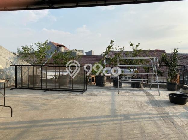 Rumah Elit Modern Tanpa Renovasi di Taman Palem Jakarta Barat Rumah Elit Modern Tanpa Renovasi di Taman Palem Jakarta Barat