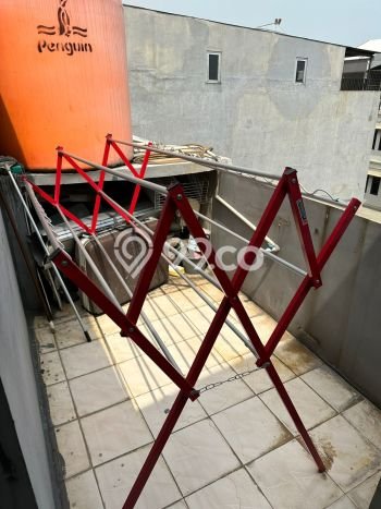 Ruko Dijual di Jakarta Barat LT 60m2 & LB 140m2 Lokasi Terbaik! Ruko Dijual di Jakarta Barat LT 60m2 & LB 140m2 Lokasi Terbaik!