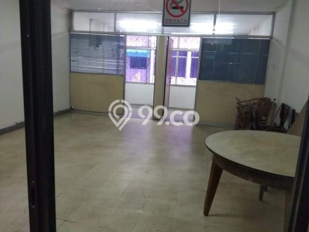 Unit Ruko Dijual di Jakarta Pusat LT 75m2 & LB 225m2 Unit Ruko Dijual di Jakarta Pusat LT 75m2 & LB 225m2