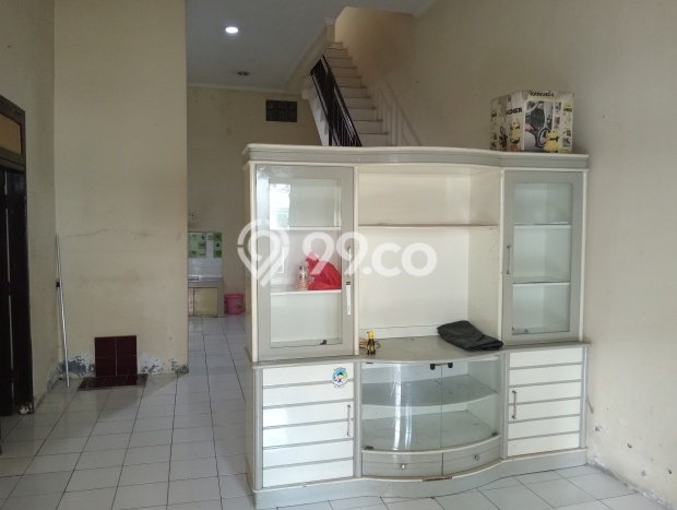 Rumah sewa siap pakai 4 Kamar Tidur di Dadap, Jakarta Utara Rumah sewa siap pakai 4 Kamar Tidur di Dadap, Jakarta Utara