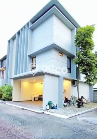 For Sale! Luxury House LT 280m2 Desain Elegan di Sleman For Sale! Luxury House LT 280m2 Desain Elegan di Sleman