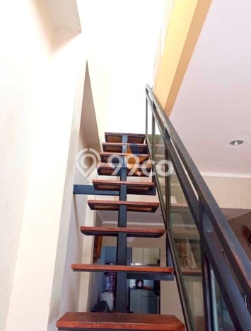 Rumah Modern 4 KT LT 90m2 di Graha Raya Bintaro Rumah Modern 4 KT LT 90m2 di Graha Raya Bintaro