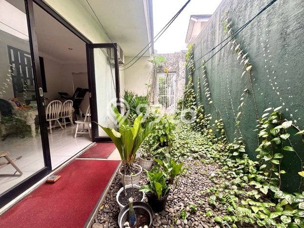 Rumah Mewah Dijual LT 223m2 di Serpong Utara, Tangerang Selatan Rumah Mewah Dijual LT 223m2 di Serpong Utara, Tangerang Selatan