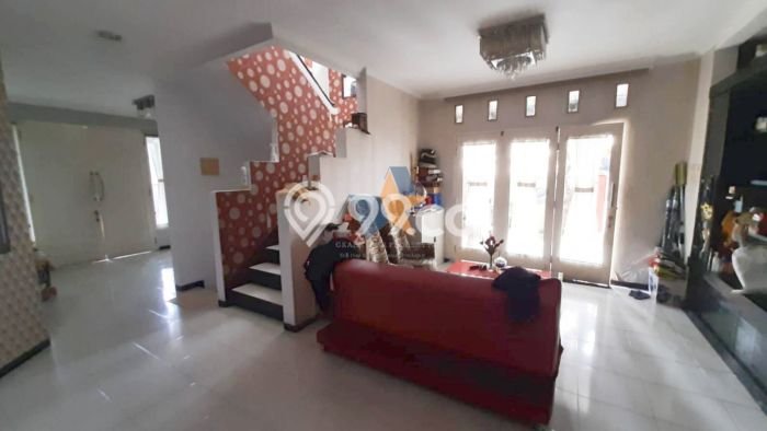 Dijual Rumah Premium dengan Fasilitas Sekitar Lengkap di Karang Tengah, Tangerang Dijual Rumah Premium dengan Fasilitas Sekitar Lengkap di Karang Tengah, Tangerang