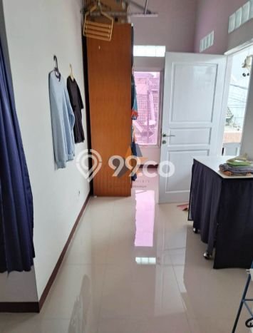 Rumah Modern 4 KT di BSD Nusaloka Tangerang Semi Furnished Rumah Modern 4 KT di BSD Nusaloka Tangerang Semi Furnished