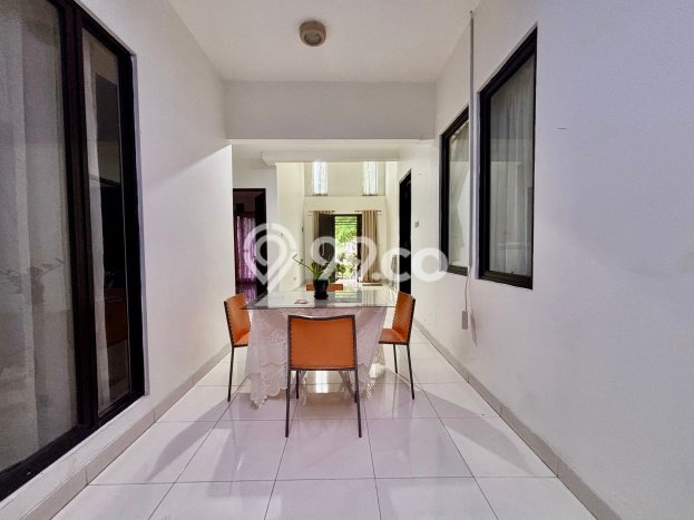 Rumah Modern 3 Kamar LT 120m2 di Graha Raya Rumah Modern 3 Kamar LT 120m2 di Graha Raya