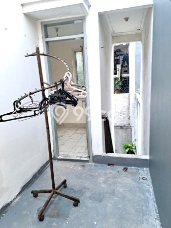 Rumah sewa siap pakai 5 KT di BSD Delatinos, Tangerang Rumah sewa siap pakai 5 KT di BSD Delatinos, Tangerang