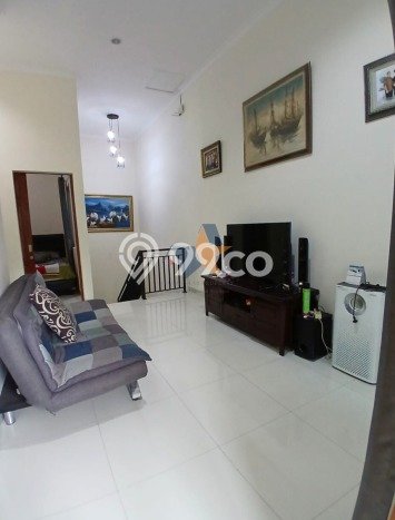 For Sale Hunian Rumah Terawat 3 KT di Graha Raya, Tangerang Selatan For Sale Hunian Rumah Terawat 3 KT di Graha Raya, Tangerang Selatan
