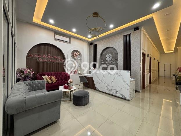Area Ramai! Ruko Dijual di Pontianak Barat untuk Bisnis Luas Bangunan 432m2 Area Ramai! Ruko Dijual di Pontianak Barat untuk Bisnis Luas Bangunan 432m2