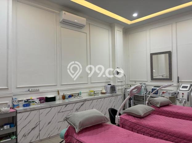 Area Ramai! Ruko Dijual di Pontianak Barat untuk Bisnis Luas Bangunan 432m2 Area Ramai! Ruko Dijual di Pontianak Barat untuk Bisnis Luas Bangunan 432m2
