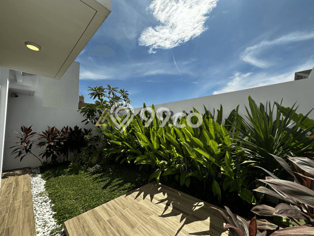 Hunian Elit LB 191m2 Siap Huni Desain Elegan di Batam Centre, Batam Hunian Elit LB 191m2 Siap Huni Desain Elegan di Batam Centre, Batam