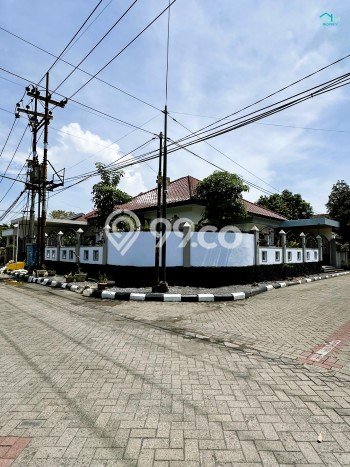Hunian Super Mewah dengan Akses Paling Strategis di Kutisari, Surabaya Hunian Super Mewah dengan Akses Paling Strategis di Kutisari, Surabaya