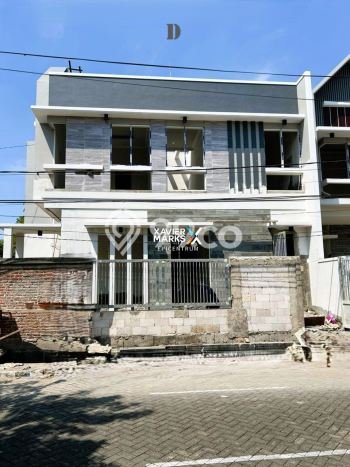 Dijual Rumah Eksklusif 3 KT di Gununganyar, Surabaya Dijual Rumah Eksklusif 3 KT di Gununganyar, Surabaya