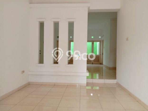 Rumah Disewakan Surabaya LT 210m2 LB 165m2 Kawasan Gununganyar Rumah Disewakan Surabaya LT 210m2 LB 165m2 Kawasan Gununganyar