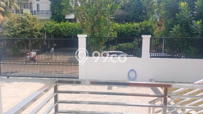 Jarang Ada! Rumah Sewa 4 Kamar Bagus Siap Huni Pantai Indah Kapuk Jarang Ada! Rumah Sewa 4 Kamar Bagus Siap Huni Pantai Indah Kapuk