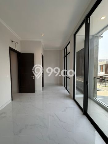 Disewakan! Rumah 3 Kamar Tidur &
3 Kamar Mandi di Pantai Indah Kapuk 2, Jakarta Utara Disewakan! Rumah 3 Kamar Tidur &
3 Kamar Mandi di Pantai Indah Kapuk 2, Jakarta Utara