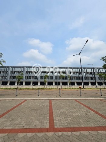 Ruko Disewa di Jakarta Utara dengan LB 225m2 Area Komersial Ramai Ruko Disewa di Jakarta Utara dengan LB 225m2 Area Komersial Ramai