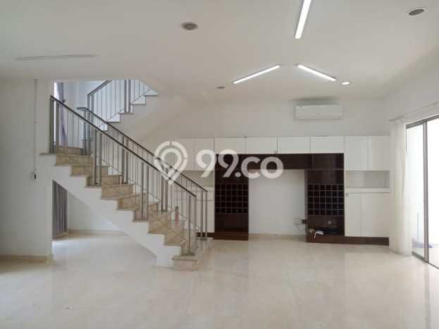 Rumah Elit Modern Siap Huni di Golf Island Jakarta Utara Rumah Elit Modern Siap Huni di Golf Island Jakarta Utara