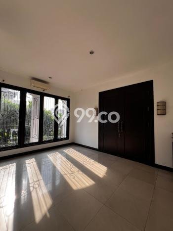 Rumah Luxury Modern Tanpa Renovasi di Pantai Indah Kapuk Jakarta Utara Rumah Luxury Modern Tanpa Renovasi di Pantai Indah Kapuk Jakarta Utara