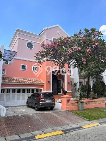 Disewakan! Rumah 4 Kamar Tidur &
4 Kamar Mandi di Pantai Indah Kapuk, Jakarta Utara Disewakan! Rumah 4 Kamar Tidur &
4 Kamar Mandi di Pantai Indah Kapuk, Jakarta Utara