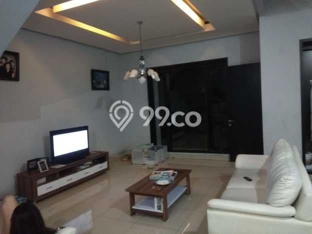 Dijual Hunian Rumah Nyaman 5 KT di Taman Kopo Indah, Bandung Dijual Hunian Rumah Nyaman 5 KT di Taman Kopo Indah, Bandung