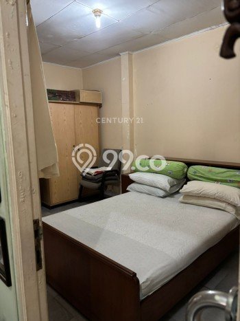 Rumah Mewah LB 160m2 Siap Huni Desain Elegan di Bintaro, Tangerang Selatan Rumah Mewah LB 160m2 Siap Huni Desain Elegan di Bintaro, Tangerang Selatan