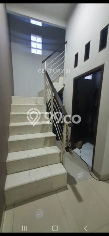 Rumah 4 KT 3 KM Fasilitas Kolam Renang di Pondok Aren, Tangerang Selatan Rumah 4 KT 3 KM Fasilitas Kolam Renang di Pondok Aren, Tangerang Selatan
