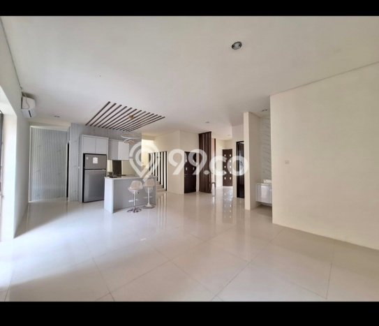 For Sale Rumah Mewah Exclusive di Wiyung, Surabaya For Sale Rumah Mewah Exclusive di Wiyung, Surabaya