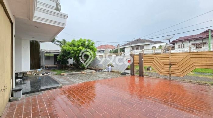 Dijual Hunian Mewah dengan Fasilitas Sekitar Lengkap di Dukuh Pakis, Surabaya Dijual Hunian Mewah dengan Fasilitas Sekitar Lengkap di Dukuh Pakis, Surabaya