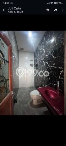 Dijual Rumah Mewah Elegan Dengan View Eksklusif di Kertajaya, Surabaya Dijual Rumah Mewah Elegan Dengan View Eksklusif di Kertajaya, Surabaya