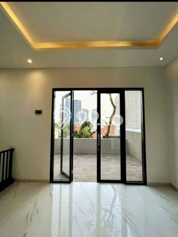 Jual Rumah Mewah Elegan Dengan View Cantik di Dukuh Kupang, Surabaya Jual Rumah Mewah Elegan Dengan View Cantik di Dukuh Kupang, Surabaya