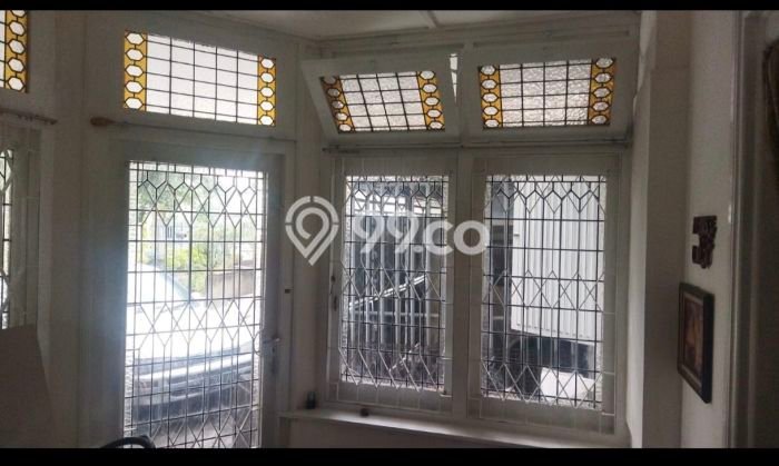 Ready to Use! Premium House LT 880m2 Desain Modern di Malang Kota Ready to Use! Premium House LT 880m2 Desain Modern di Malang Kota