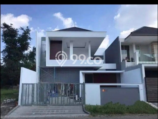 Rumah Luxury Modern Tanpa Renovasi di Pakuwon Indah Surabaya Rumah Luxury Modern Tanpa Renovasi di Pakuwon Indah Surabaya