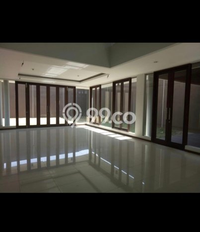 Rumah Elit Modern Siap Huni di Graha Surabaya Rumah Elit Modern Siap Huni di Graha Surabaya