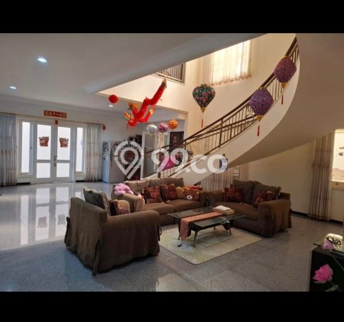 Dijual Rumah Premium dengan Fasilitas Sekitar Komplit di Sukolilo, Surabaya Dijual Rumah Premium dengan Fasilitas Sekitar Komplit di Sukolilo, Surabaya