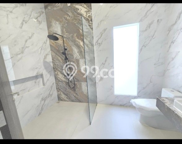 Rumah Luxury Modern Tanpa Renovasi di Citraland Surabaya Rumah Luxury Modern Tanpa Renovasi di Citraland Surabaya