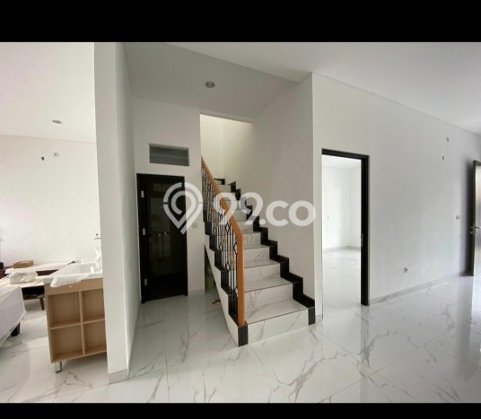 Jual Rumah Mewah Elegan Dengan View Cantik di kertajaya, Surabaya Jual Rumah Mewah Elegan Dengan View Cantik di kertajaya, Surabaya