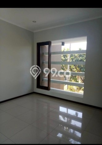 Rumah Luxury Modern Siap Huni di Graha Surabaya Rumah Luxury Modern Siap Huni di Graha Surabaya
