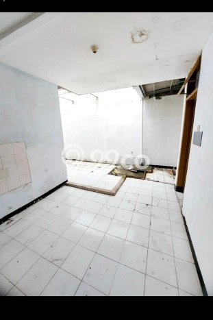 For Sale Hunian Rumah Nyaman 2 KT di Darmo Permai, Surabaya For Sale Hunian Rumah Nyaman 2 KT di Darmo Permai, Surabaya
