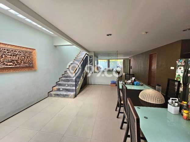 Rumah Elit LB 350m2 Siap Huni Desain Elegan di Rawamangun, Jakarta Timur Rumah Elit LB 350m2 Siap Huni Desain Elegan di Rawamangun, Jakarta Timur