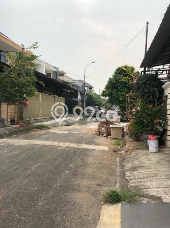Hunian Cantik Modern Lb 180m2 di Cakung, Jakarta Timur Hunian Cantik Modern Lb 180m2 di Cakung, Jakarta Timur
