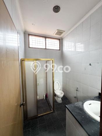 Jual Rumah Mewah Megah Dengan View Eksklusif di Kayu Putih, Jakarta Timur Jual Rumah Mewah Megah Dengan View Eksklusif di Kayu Putih, Jakarta Timur