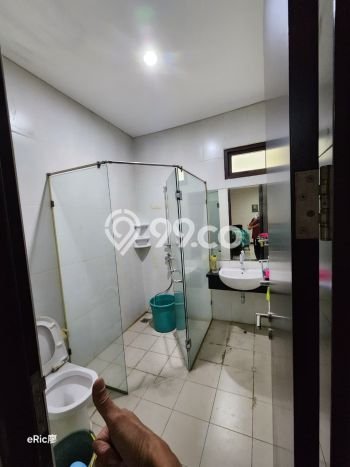 Hunian Mewah LB 300m2 Siap Pakai Desain Elegan di Harapan Indah, Bekasi Hunian Mewah LB 300m2 Siap Pakai Desain Elegan di Harapan Indah, Bekasi
