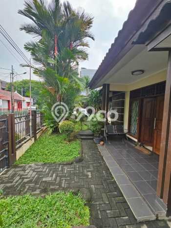 Rumah Elit Modern Tanpa Renovasi di Pondok Kelapa Jakarta Timur Rumah Elit Modern Tanpa Renovasi di Pondok Kelapa Jakarta Timur