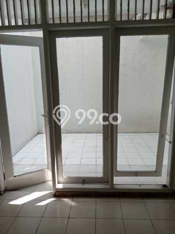 Rumah Strategis Modern Lb 163m2 di Cakung, Jakarta Timur Rumah Strategis Modern Lb 163m2 di Cakung, Jakarta Timur