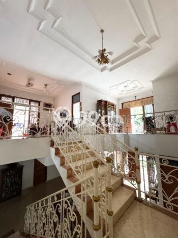 Jual Rumah Mewah Megah Dengan View Eksklusif di Kayu Putih, Jakarta Timur Jual Rumah Mewah Megah Dengan View Eksklusif di Kayu Putih, Jakarta Timur